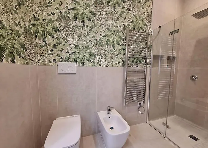 Peaceful 2 Bedrooms With Patio, Near Metro A Appartamento