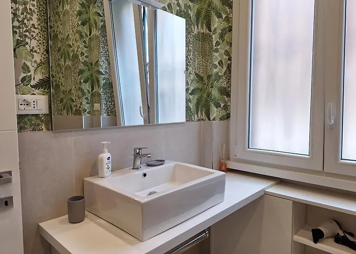 Appartamento Peaceful 2 Bedrooms With Patio, Near Metro A