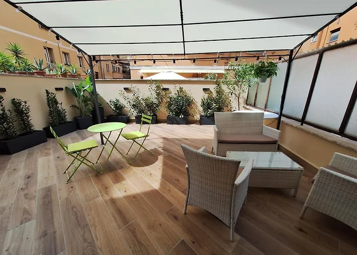 Peaceful 2 Bedrooms With Patio, Near Metro A Roma
