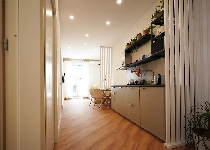 Peaceful 2 Bedrooms With Patio, Near Metro A Appartamento *