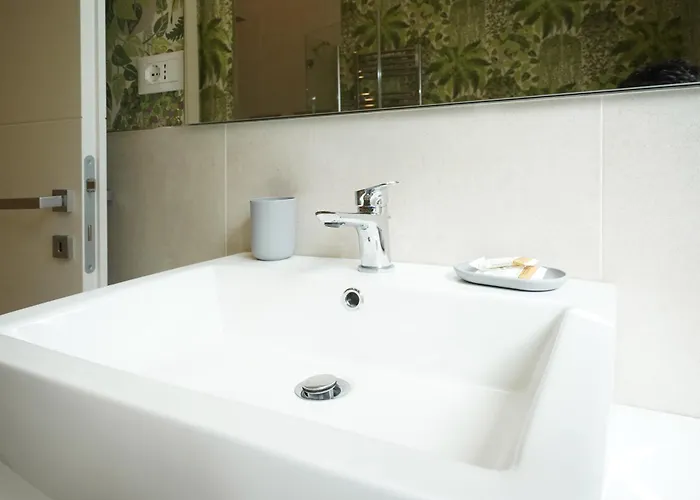 Peaceful 2 Bedrooms With Patio, Near Metro A * Roma