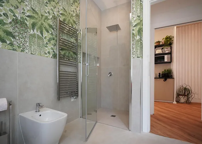 Peaceful 2 Bedrooms With Patio, Near Metro A Appartamento Roma