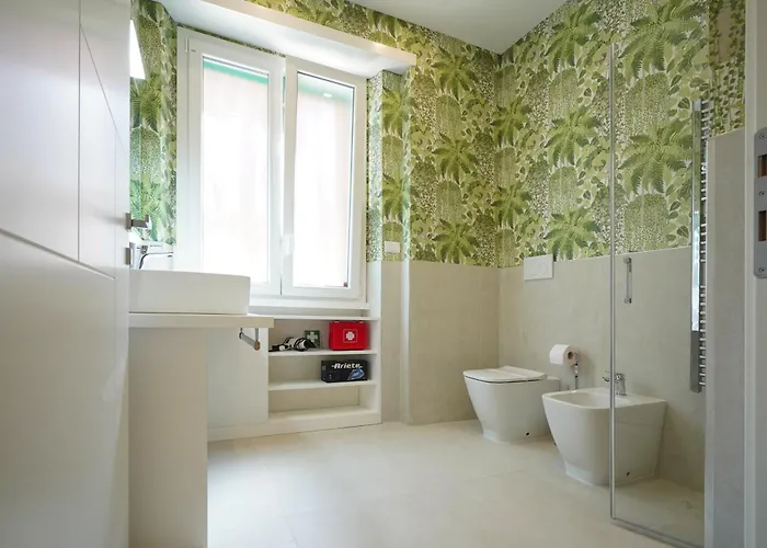Peaceful 2 Bedrooms With Patio, Near Metro A Appartamento