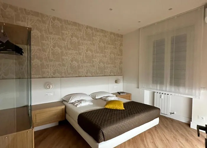 Peaceful 2 Bedrooms With Patio, Near Metro A Appartamento *